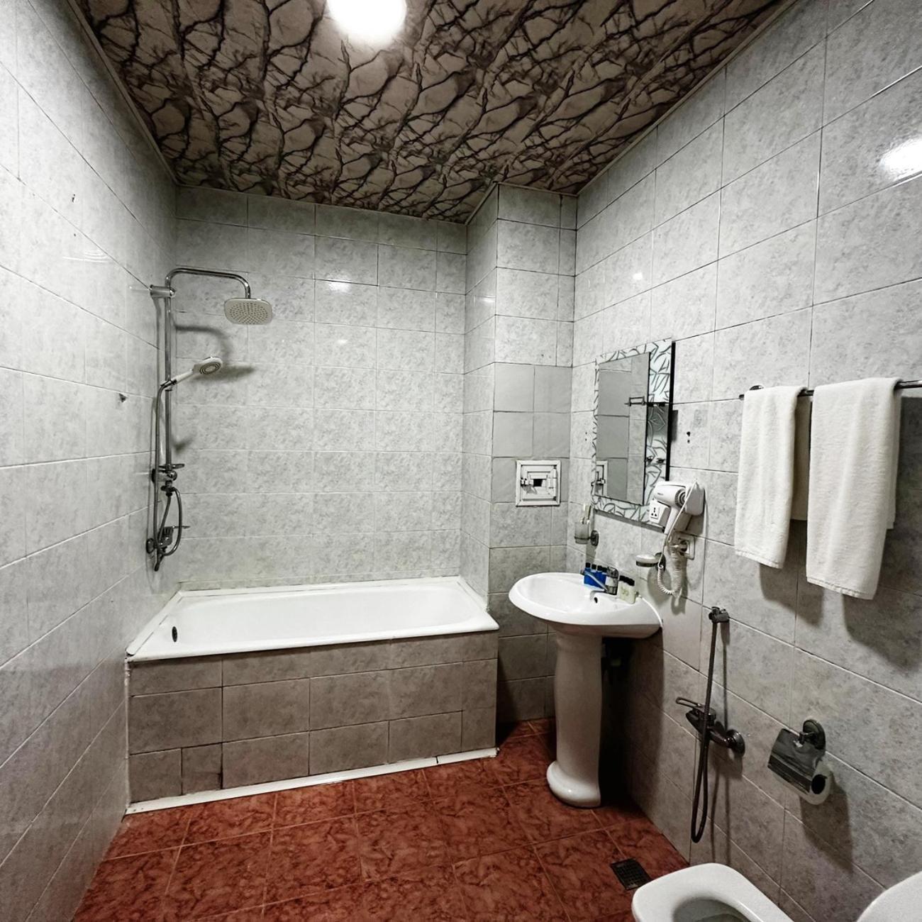 Avi Hotel Baku Exterior foto