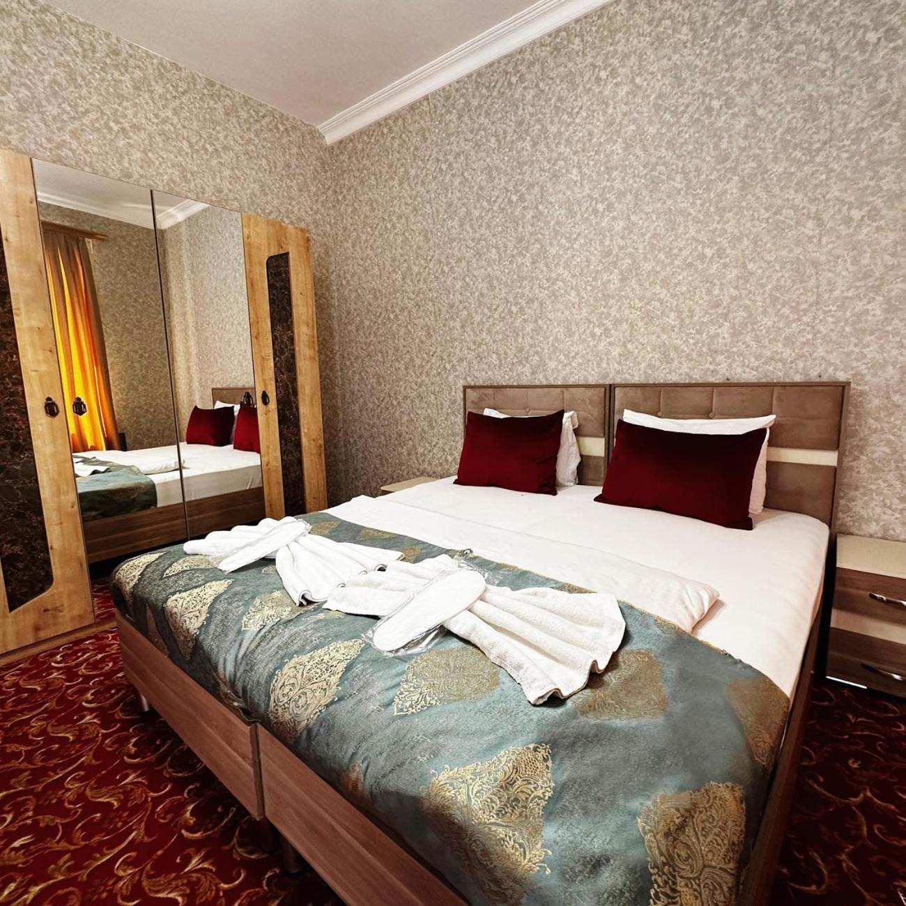 Avi Hotel Baku Exterior foto