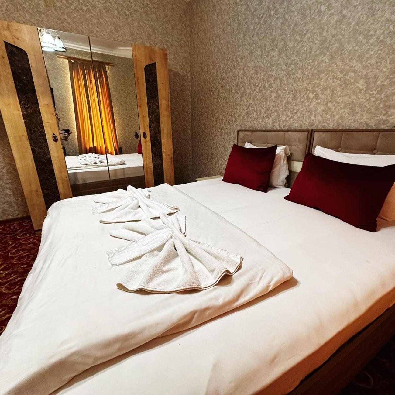 Avi Hotel Baku Exterior foto