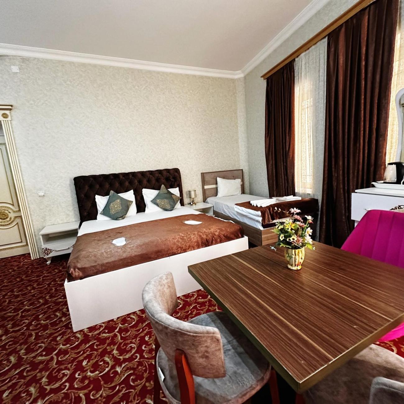 Avi Hotel Baku Exterior foto