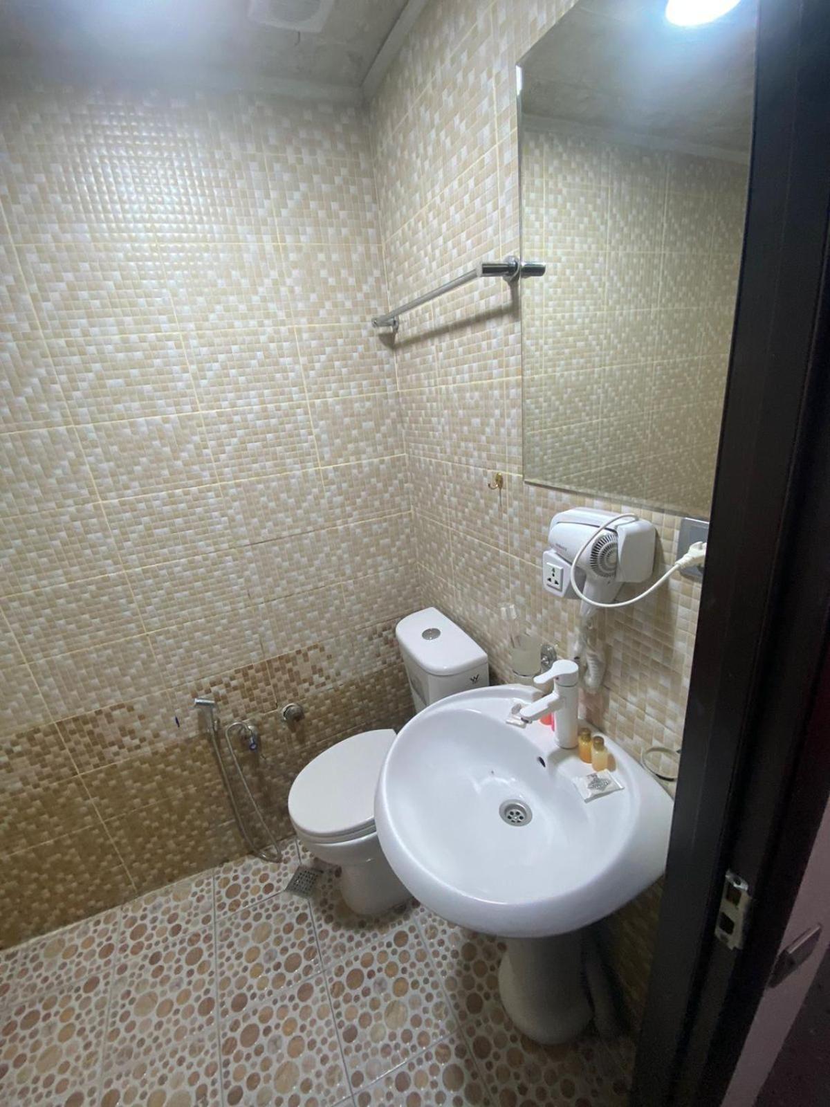 Avi Hotel Baku Exterior foto
